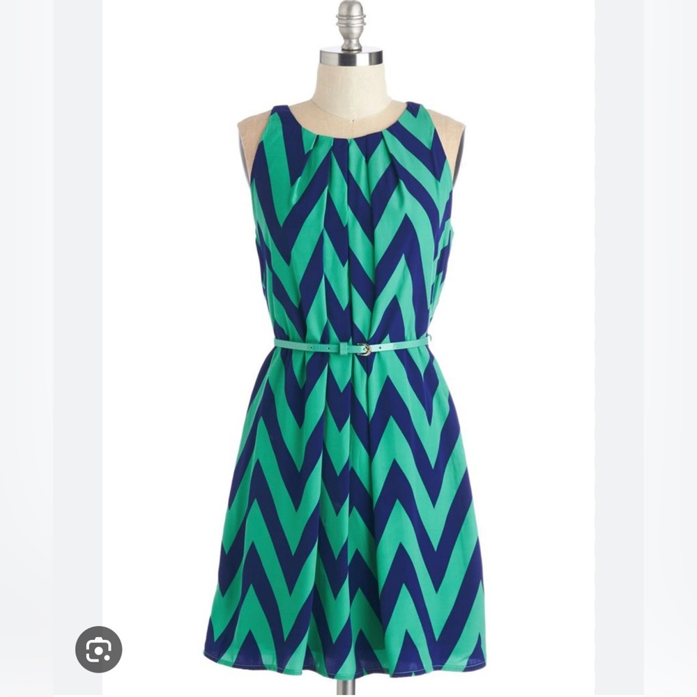 Modcloth Pink Owl Great Wavelengths Chevron Shift Dress Missing Belt Size Small